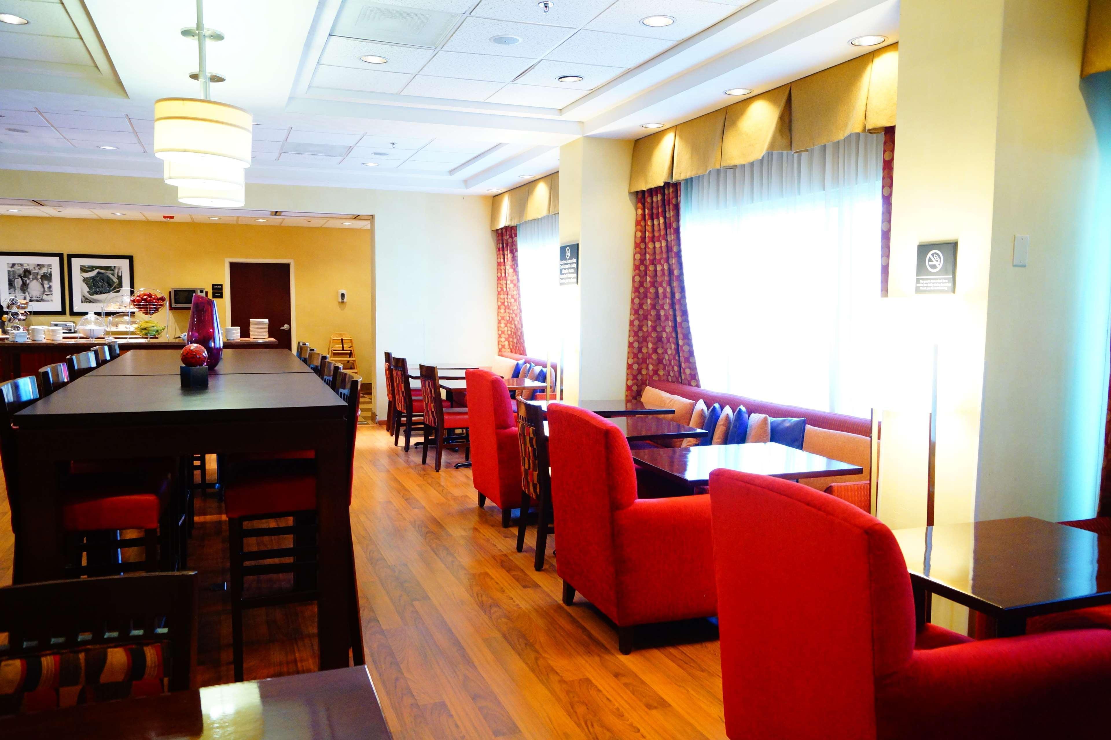 Las Pintas Hampton Inn By Hilton Guadalajara-Aeropuerto מראה חיצוני תמונה