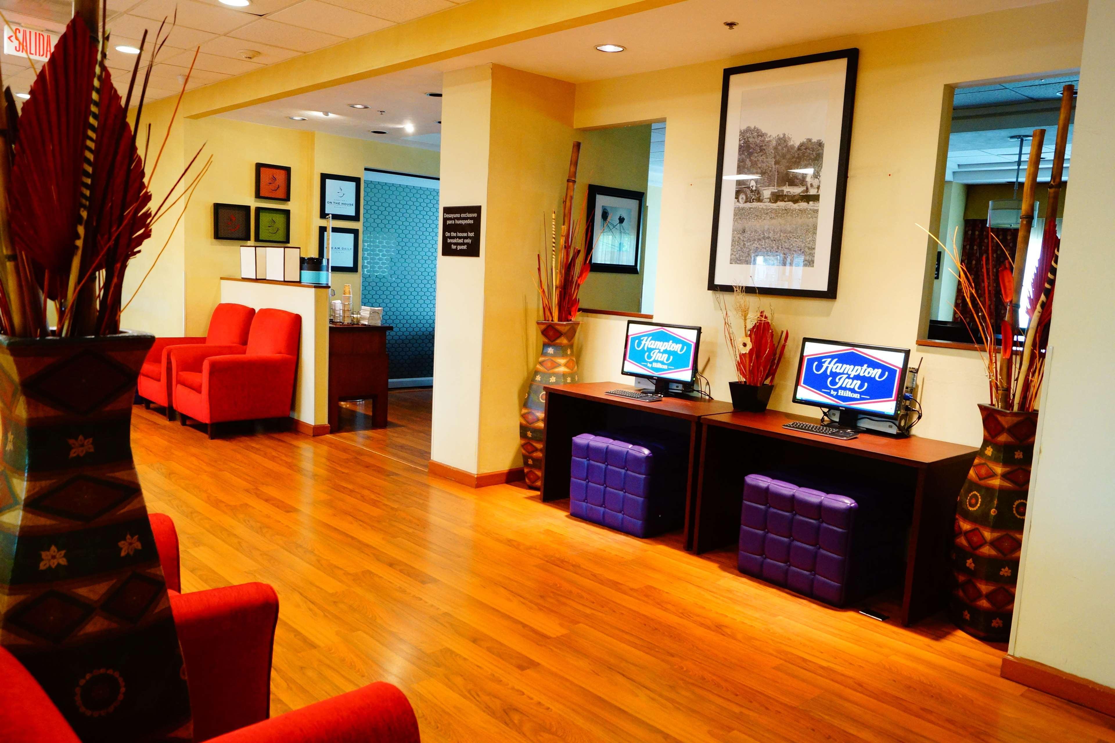 Las Pintas Hampton Inn By Hilton Guadalajara-Aeropuerto מראה חיצוני תמונה