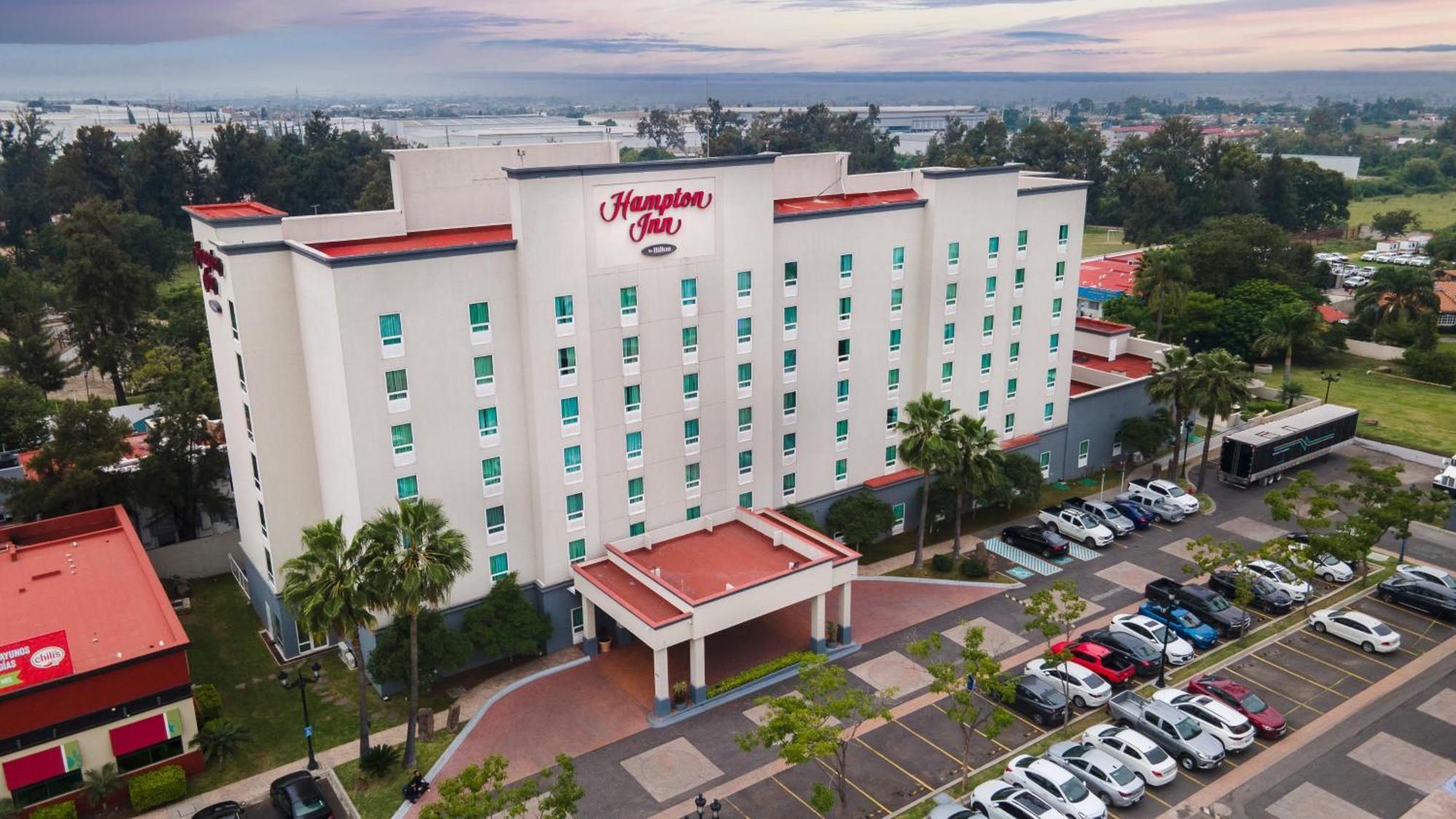 Las Pintas Hampton Inn By Hilton Guadalajara-Aeropuerto מראה חיצוני תמונה